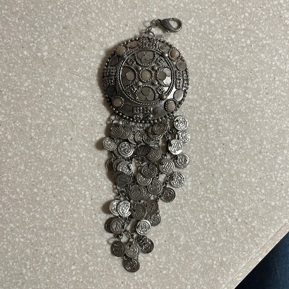 Vintage Boho Bangle Silver Dangle Pendant 16$